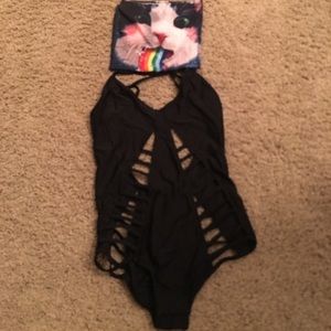 Iheartraves bodysuit with FREE mask